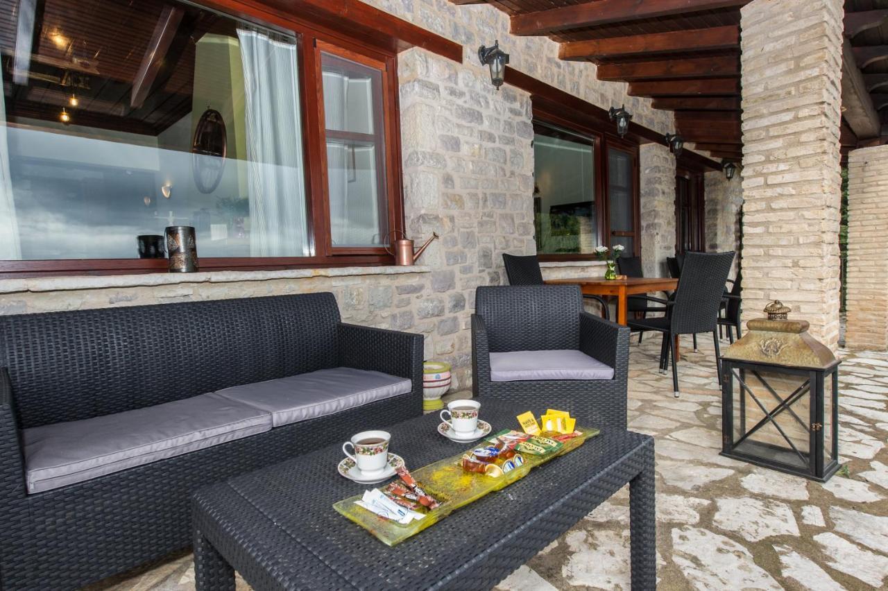 Petra Thea Villa Karítaina Exterior foto